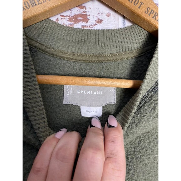 Everlane The ReNew Fleece Olive Raglan Pullover Sweatshirt - Picture 6 of 9